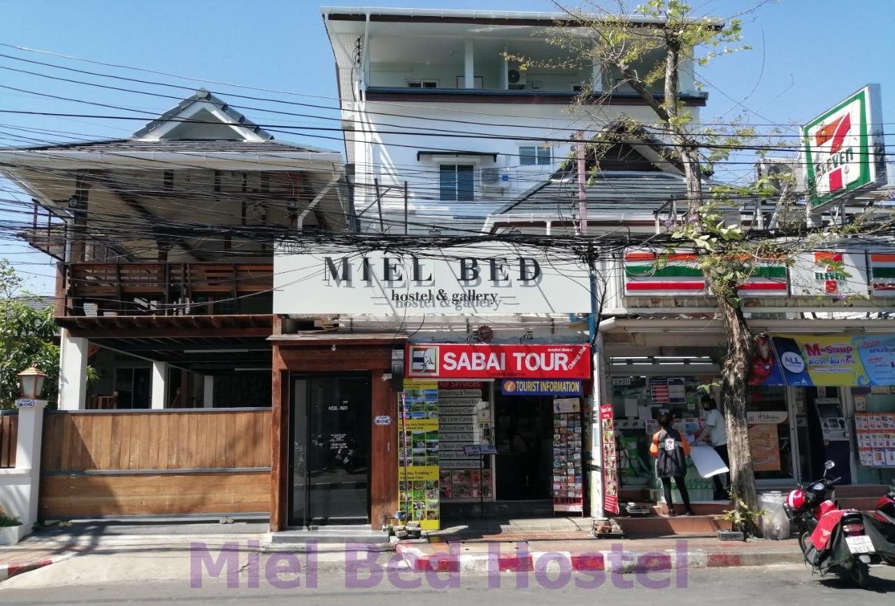 Miel Bed Hostel & Gallery Τσιάνγκ Μάι Εξωτερικό φωτογραφία