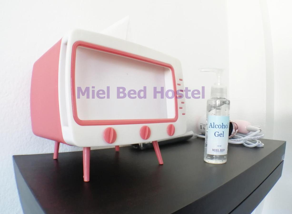 Miel Bed Hostel & Gallery Τσιάνγκ Μάι Εξωτερικό φωτογραφία