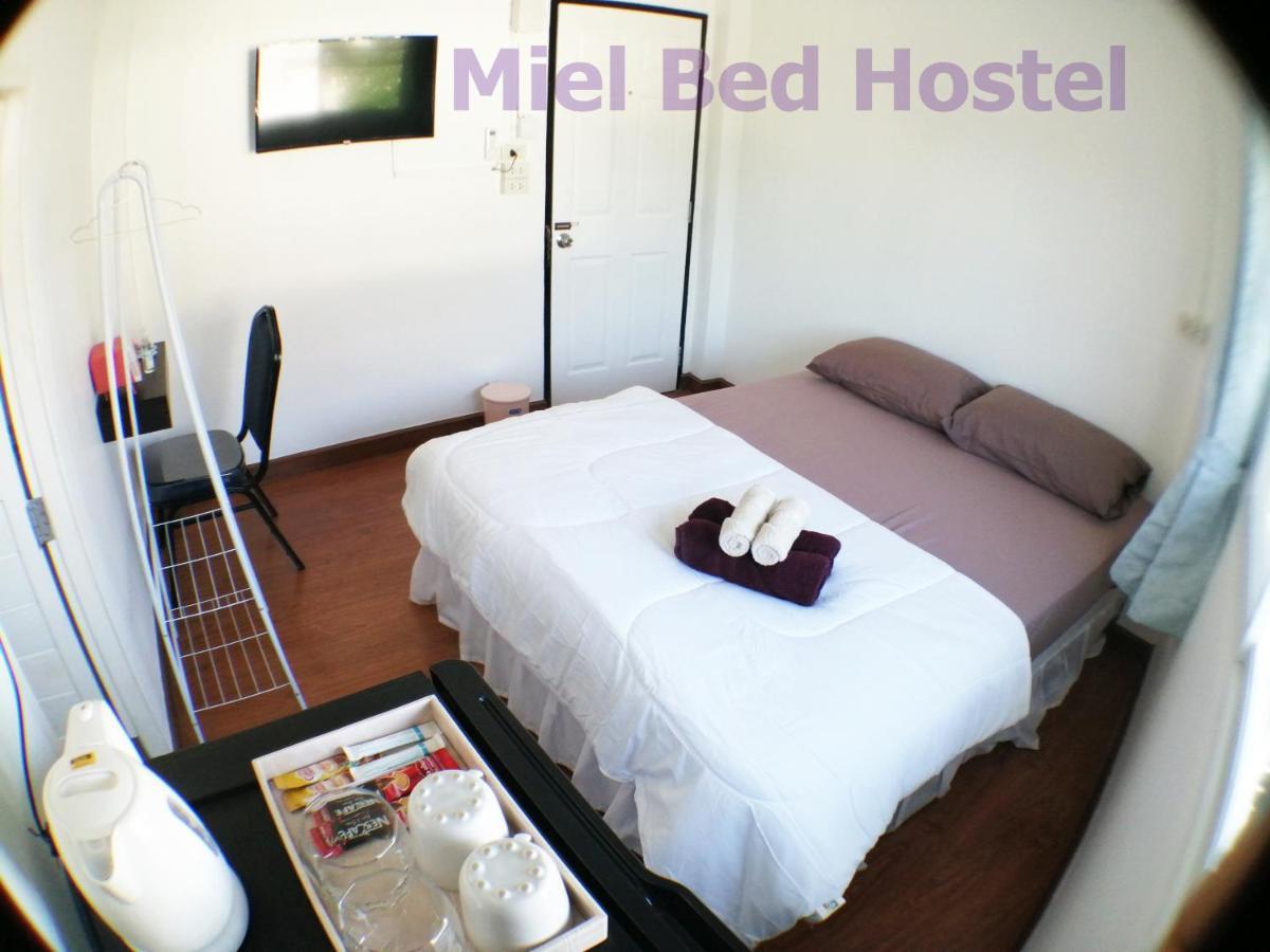 Miel Bed Hostel & Gallery Τσιάνγκ Μάι Εξωτερικό φωτογραφία
