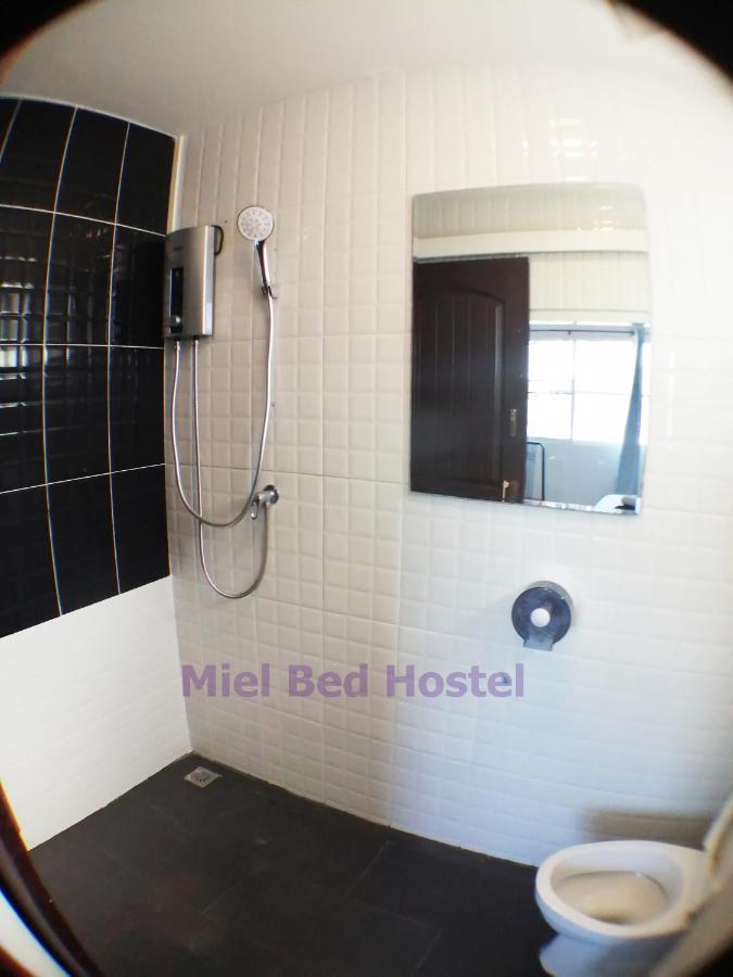 Miel Bed Hostel & Gallery Τσιάνγκ Μάι Εξωτερικό φωτογραφία