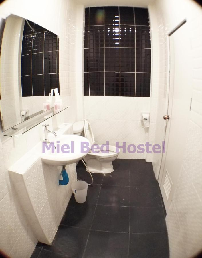 Miel Bed Hostel & Gallery Τσιάνγκ Μάι Εξωτερικό φωτογραφία