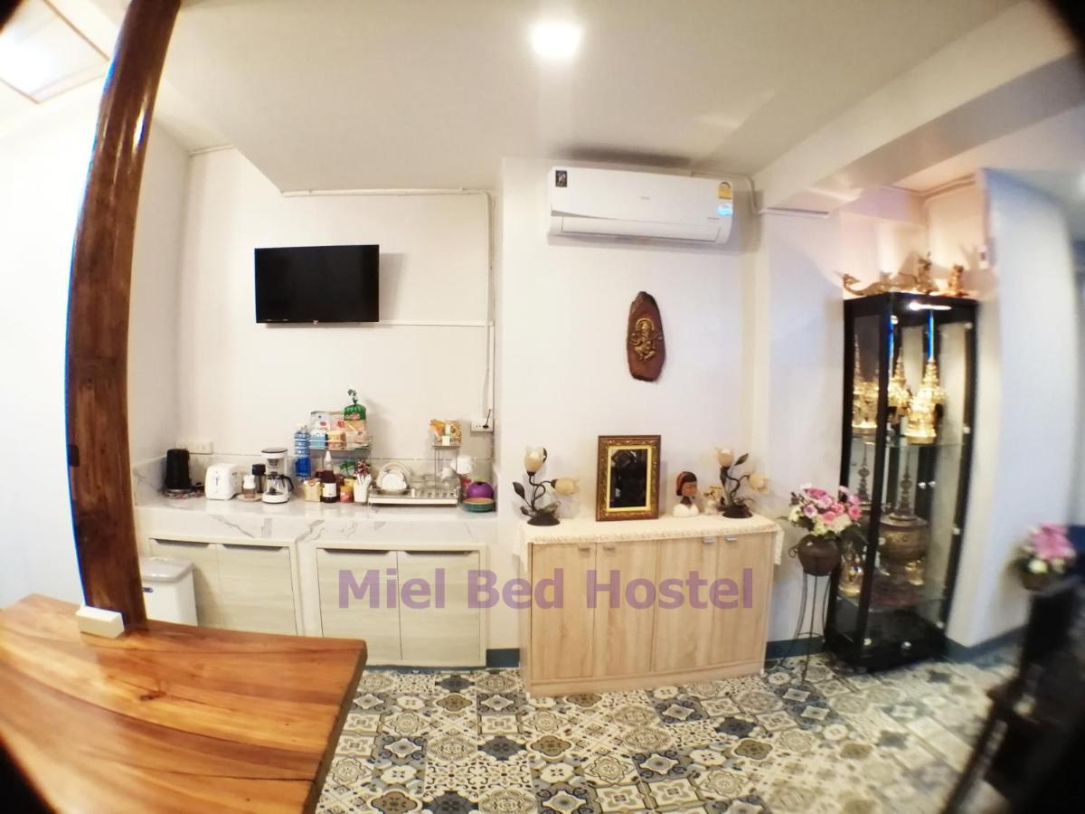 Miel Bed Hostel & Gallery Τσιάνγκ Μάι Εξωτερικό φωτογραφία