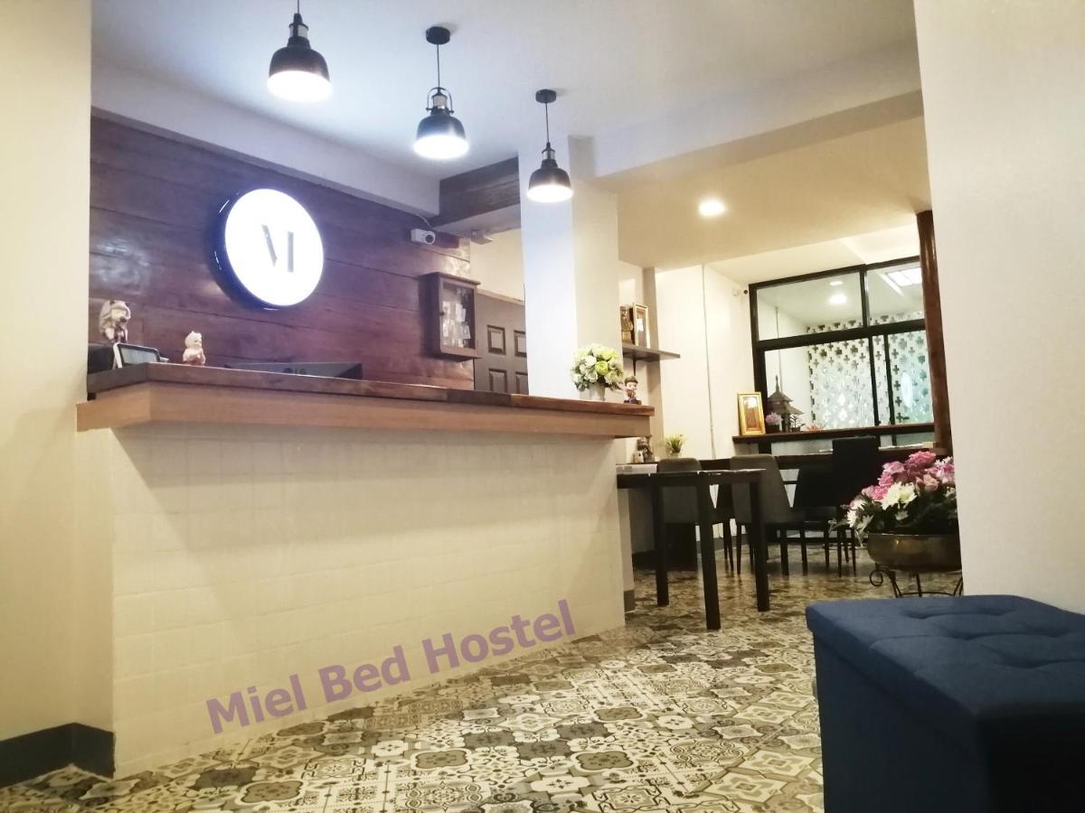 Miel Bed Hostel & Gallery Τσιάνγκ Μάι Εξωτερικό φωτογραφία