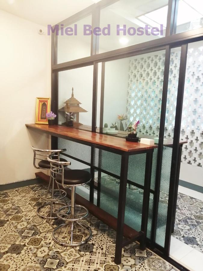 Miel Bed Hostel & Gallery Τσιάνγκ Μάι Εξωτερικό φωτογραφία